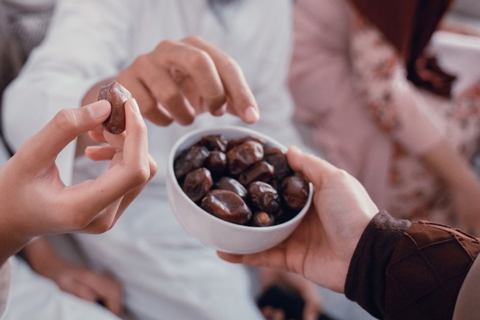 Ketika Sedekah Mendatangkan Rezeki Berlipat: Kisah Abdurrahman bin Auf